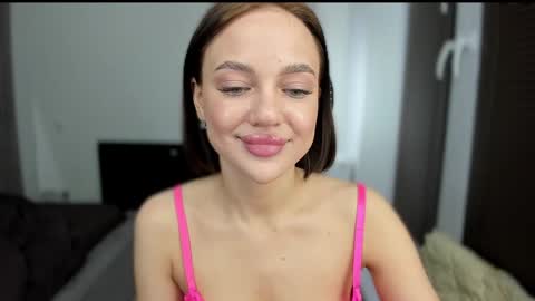 sarahphyllis online show from 18, 1, 2025