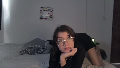 Sarah  online show from 27, 10, 2025