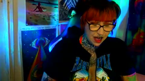 Snapshot of saraht666 chatting on 16, 5, 2026 Sarah T online show from 16, 5, 2026