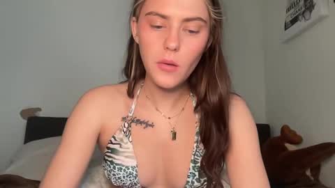 SarahxOliver online show from 20, 11, 2025