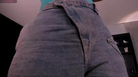 Sarah  independent model online show from 9, 1, 2026