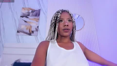 Snapshot of saralewwis chatting on 16, 2, 2026 Sara Lewis online show from 16, 2, 2026