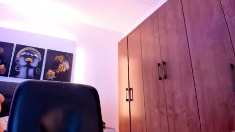 saralife69 online show from 21, 2, 2025