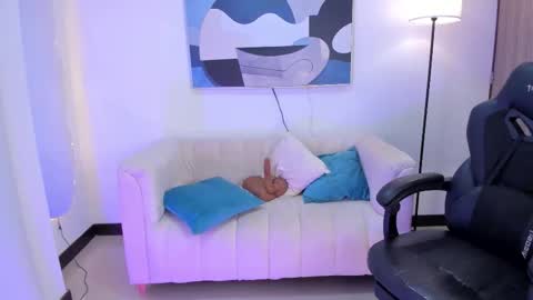 I am Sara  online show from 15, 11, 2025