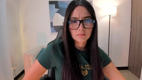 I am Sara  online show from 21, 5, 2026