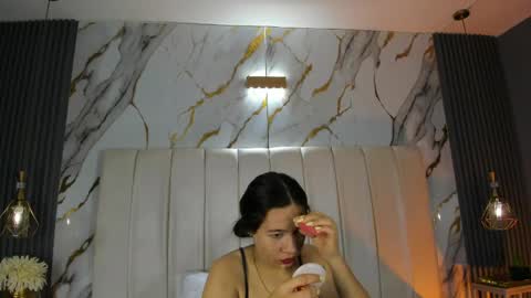 Sara   online show from 7, 4, 2026