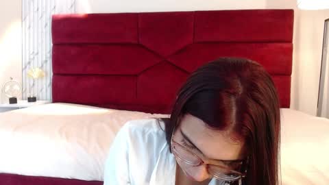 Snapshot of sarasaenz_99 chatting on 15, 12, 2024 Sara online show from 15, 12, 2024