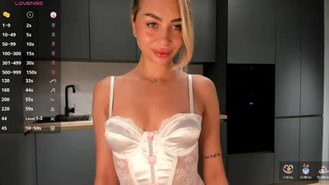 Snapshot of sarashineee chatting on 5, 6, 2026 Sara online show from 5, 6, 2026