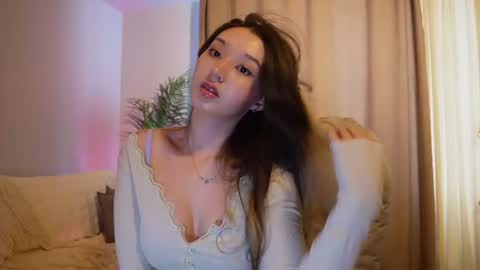 Snapshot of sarasuo chatting on 11, 6, 2026 Shara online show from 11, 6, 2026