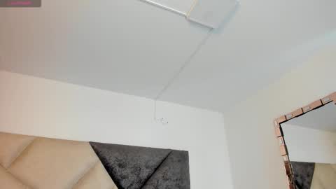      online show from 24, 9, 2025