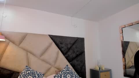      online show from 25, 10, 2025