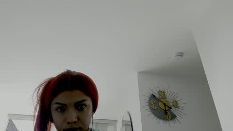 Snapshot of saray2312 chatting on 20, 10, 2025 Saray  online show from 20, 10, 2025