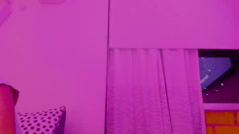 Saray  online show from 6, 1, 2026