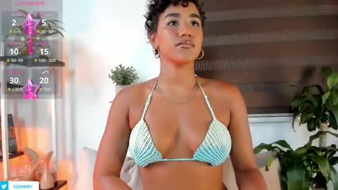 Snapshot of saray_cum chatting on 8, 9, 2025 saray online show from 8, 9, 2025
