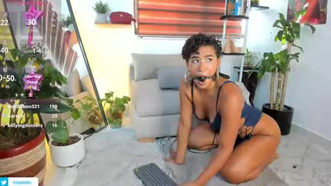 Snapshot of saray_cum chatting on 7, 10, 2025 saray online show from 7, 10, 2025