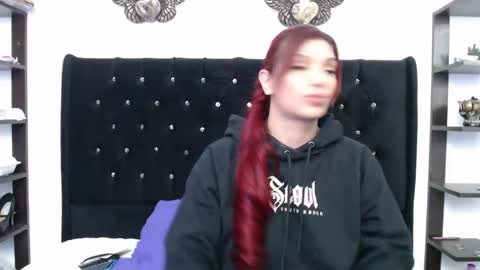 Snapshot of sarita_multisquirt chatting on 2, 3, 2025 Sara online show from 2, 3, 2025
