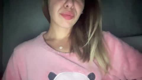 Sarrah online show from 4, 11, 2025