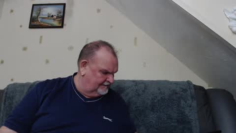 Snapshot of sarsapparilla chatting on 31, 12, 2024 Andy online show from 31, 12, 2024