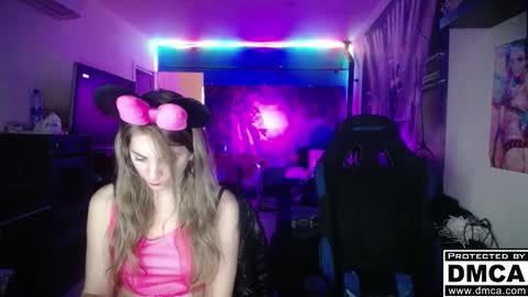 Giselle and Jay online show from 27, 11, 2025