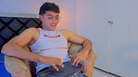   online show from 26, 11, 2025