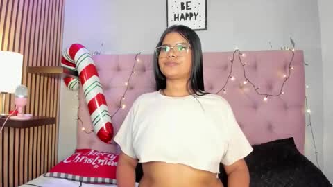 Snapshot of sasha__blaze chatting on 13, 12, 2025 Sasha online show from 13, 12, 2025