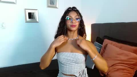 sasha_bowei online show from 1, 10, 2025