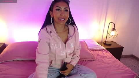 Sasha Brattz online show from 3, 12, 2024