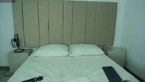 Sasha Brattz online show from 5, 2, 2025