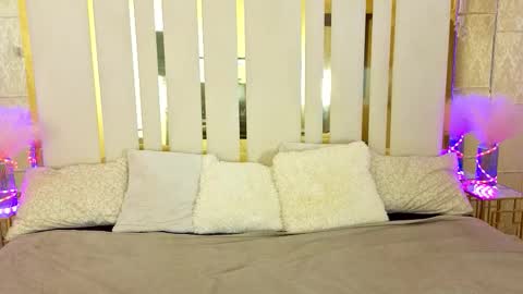 Sasha Exclusive online show from 5, 10, 2025