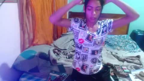 Snapshot of sasha_raven chatting on 17, 6, 2026 sasha_raven online show from 17, 6, 2026