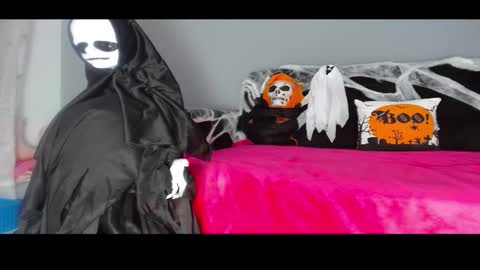 Snapshot of sasha_start chatting on 18, 10, 2025 sasha start online show from 18, 10, 2025