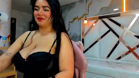 Snapshot of sasha_tf chatting on 2, 7, 2026 Sasha online show from 2, 7, 2026
