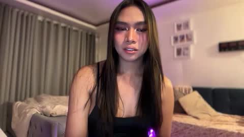 Snapshot of sashaswan69 chatting on 14, 11, 2025 Sasha online show from 14, 11, 2025