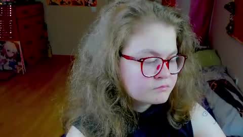 Snapshot of sashy_way chatting on 10, 7, 2026 .Alexandra online show from 10, 7, 2026