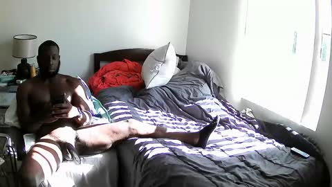 Snapshot of sassycassie2019 chatting on 21, 12, 2024 swirlcouple23 online show from 21, 12, 2024