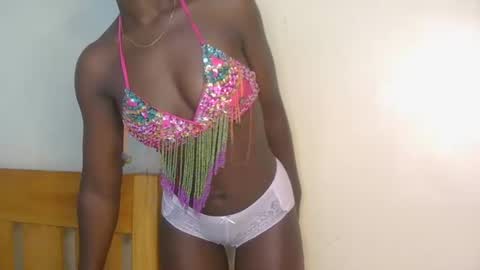 sexxy one online show from 17, 7, 2026