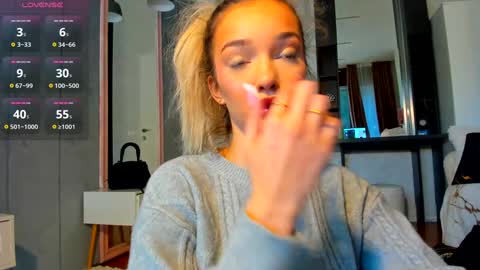 sassyt33n online show from 20, 10, 2025