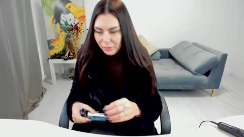 sassytiff online show from 11, 1, 2026