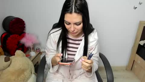 sassytiff online show from 19, 4, 2026