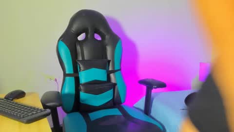 Snapshot of sasuke_uchiha12 chatting on 12, 2, 2025 Evans Williams online show from 12, 2, 2025