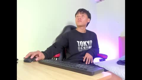 Snapshot of sasuke_uchiha12 chatting on 17, 2, 2025 Evans Williams online show from 17, 2, 2025