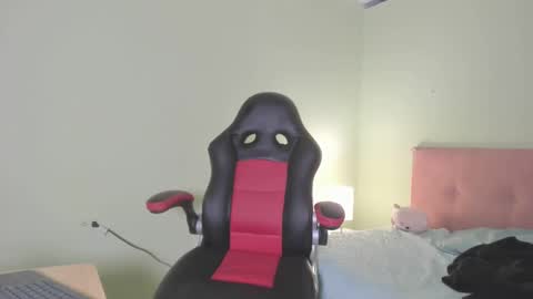 Snapshot of sasuke_uchiha12 chatting on 25, 2, 2025 Evans Williams online show from 25, 2, 2025