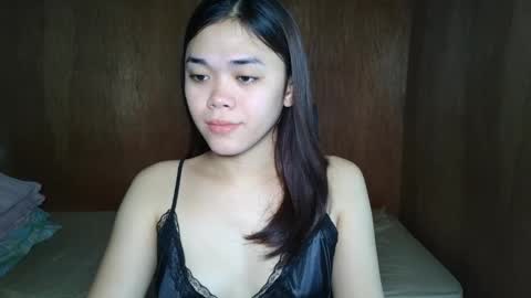 Snapshot of saszzyyumiie chatting on 2, 10, 2025 saszzyyumiie online show from 2, 10, 2025