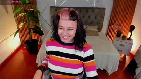 Snapshot of sathoshii_1 chatting on 18, 10, 2025 Amapola online show from 18, 10, 2025