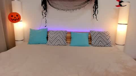 Snapshot of satimilf_ chatting on 12, 10, 2025 Sati online show from 12, 10, 2025