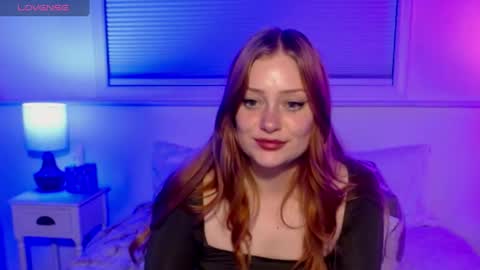 Snapshot of satrinarose chatting on 27, 12, 2024 Rose online show from 27, 12, 2024