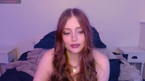 Snapshot of satrinarose chatting on 17, 9, 2025 Rose online show from 17, 9, 2025