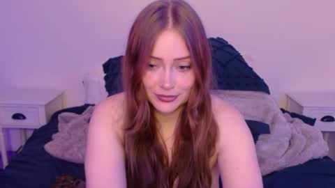 Snapshot of satrinarose chatting on 27, 9, 2025 Rose online show from 27, 9, 2025