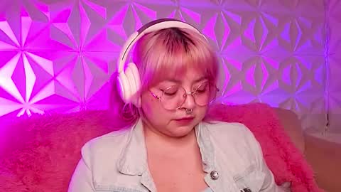 Gina George online show from 24, 2, 2026