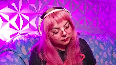 Gina George online show from 10, 4, 2026